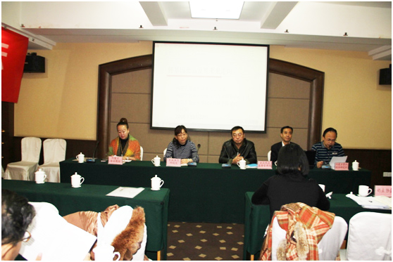 第二屆食品經(jīng)濟與安全高峰論壇暨轉基因食品及其未來走向討論會在呼和浩特召開