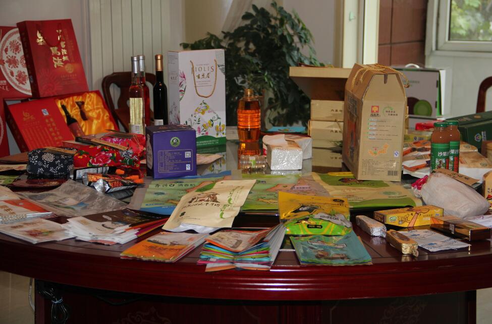 第三屆內(nèi)蒙古自治區(qū)農(nóng)畜產(chǎn)品包裝設(shè)計(jì)競賽評(píng)審工作圓滿完成